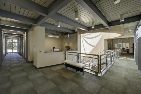 The+lobby+of+the+University+of+Michigan+Energy+Institute%2c+which+is+housed+in+a+new%2c+LEED+gold-certified+building+addition+to+the+Michigan+Memorial+Phoenix+Laboratory.