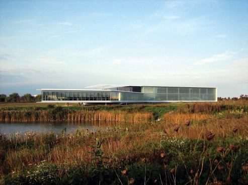 The Serta International Center seems to float above the wetlands in its suburban Chicago site.
