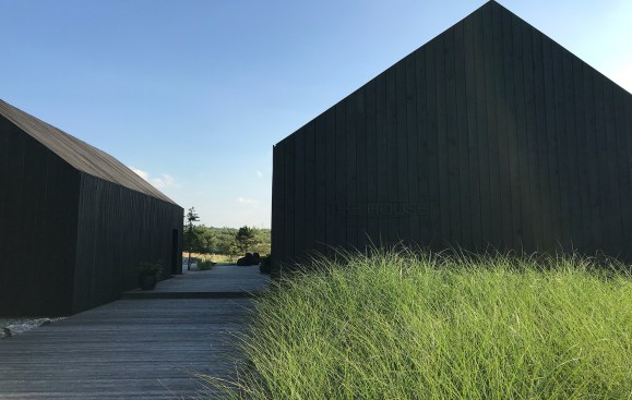 THE_HOUSE_PASSAGE