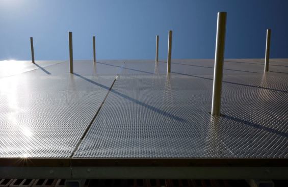 A detail view of the 'outrigger' and mesh panels.