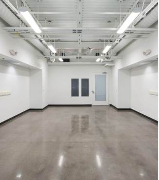 Each tenant has their own secure wet or dry lab spaces. All of which were designed on an eleven foot structural and infrastructure module, allowing them to be easily expanded or contracted, in response to future needs.