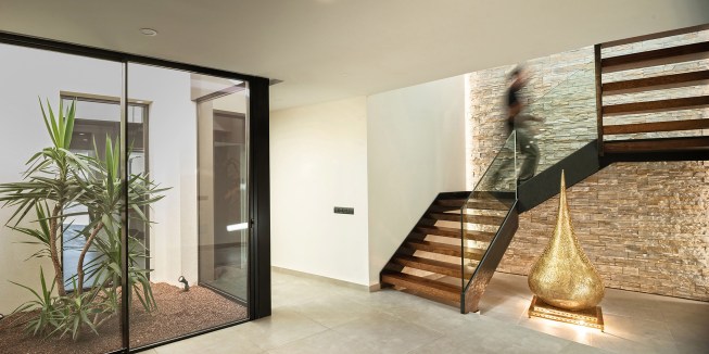 YS 2 House, game room.