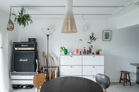 Studio room placed next to the entrance