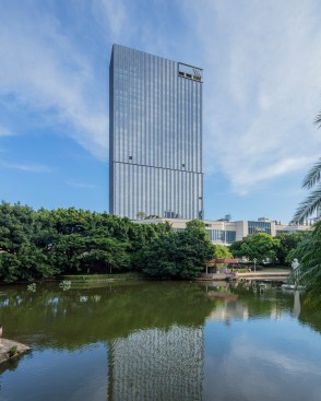 The development enjoys unobstructed views towards the northern lotus park 