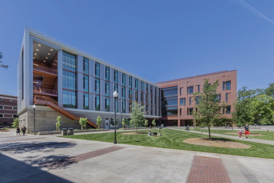 The California State University Chico State Physical Sciences Building exterior
