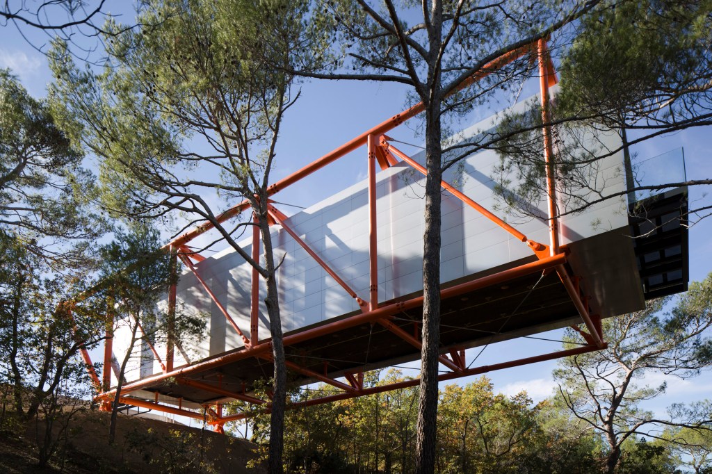The Richard Rogers' Drawing Gallery at Château La Coste