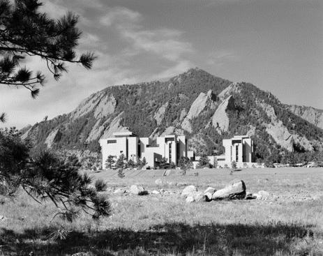 NCAR is set atop a 28-acre mesa with crow’s nest views across a 530-acre public preserve.