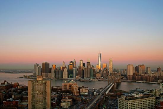 Evening view of the Manhattan skyline from Brooklyn.