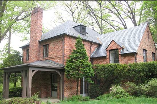 Before: The existing rear facade was added onto during the renovation.
