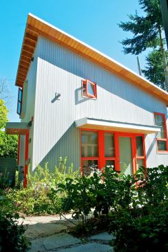 Despite its high-density location, the laneway house is sited for plentiful natural light.