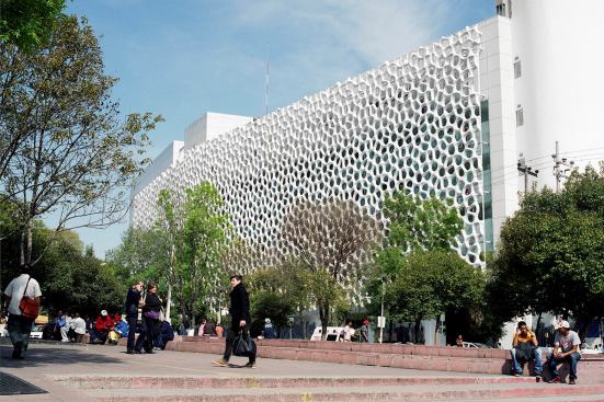 Elegant Embellishments' pollution-cleaning  façade at the  Manuel Gea Gonzalez Hospital, in Mexico City, spans nearly 27,000 square feet.