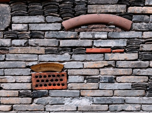 This detail of the wapan tiling method at the Hangzhou Academy of Art by Amateur Architecture Studio, in Hangzhou, China, shows new uses for reclaimed building materials.