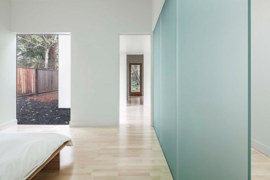 Photographer Lucas Fladzinski. Client Jermyn Manthripragada Architecture. Palo Alto, CA