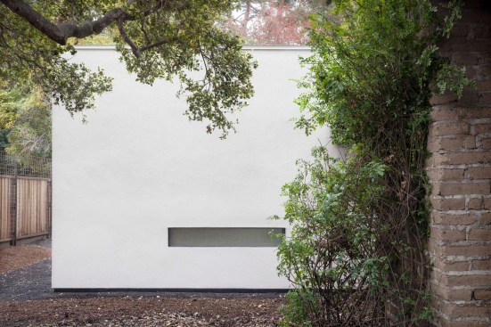 Photographer Lucas Fladzinski. Client Jermyn Manthripragada Architecture. Palo Alto, CA