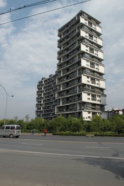 Vertical Courtyard Apartments
