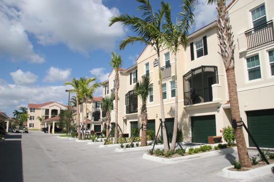 Project of the Year: Multifamily  Seabourn Cove, Boynton Beach, Fla.  Builder: FM Contract Service, Tampa  Designer: Marc Wiener, AIA, Boca Raton, Fla.  Developer: Gulfstream Gardens, Tampa