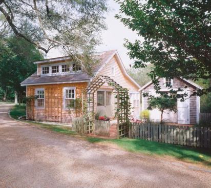 2007 CHDA  West Tisbury, Mass., Art Studio  Accessory Building / Merit Award  Hutker Architects, Vineyard Haven, Mass.   Hutker Architects and Paul Munafo Fine Woodworking converted this former horse barn into a 600-square-foot art studio.