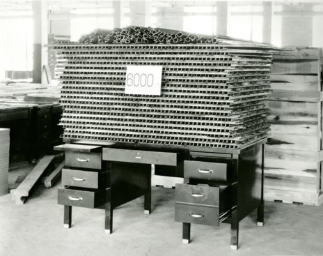 The Metal Office Furniture Co.'s fireproof 621 steel desk, which was released in 1924, could support a maximum of 6,000 pounds. It was the first desk the company offered in olive-green rather than a wood-grained finish.