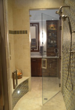 Master+Shower+%2f+Vanity