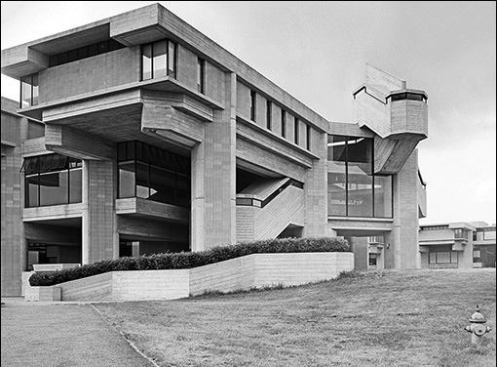 Southeastern Massachusetts Technical Institute, North Dartmouth, Mass., by Paul Rudolph.