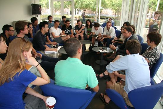 Adriaan Geuze "Broch n' Talk" with students - students later designed a t-shirt based upon this talk, and Geuze's brownie.