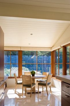 2010 CHDA Custom Home of the Year Connors House, Westwood, Mass. Entrant/Architect: Estes/Twombly Architects, Newport, R.I.; Builder: Old Grove Partners, Needham, Mass. The breakfast area occupies a south- and west-facing bay off the kitchen.