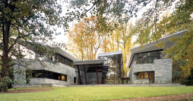 CUSTOM HOME  2007 CHDA  
Bethesda, Md., Residence  Custom Home More Than 5,000 Square Feet / Merit Award 