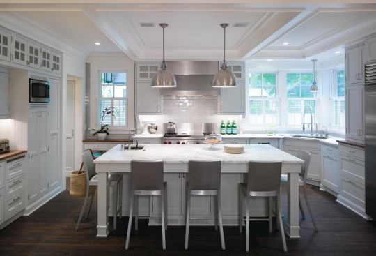 The Custom Home Design Awards judges especially admired the project's light-filled kitchen.