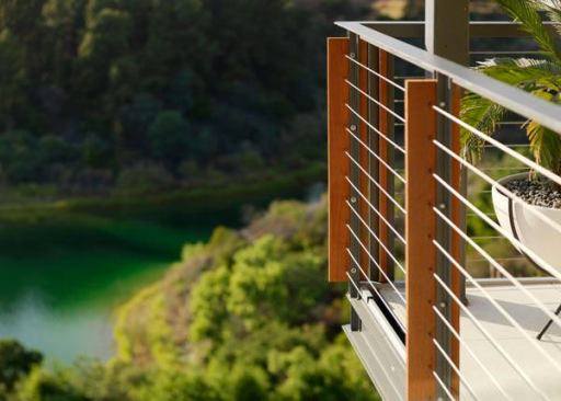 The manufacturer’s stainless steel cable system allows you to create railings that permit light and views. Everything is provided for your project, including tensioning adjuster, cables, and bushing, among other pieces. www.hayn.com.