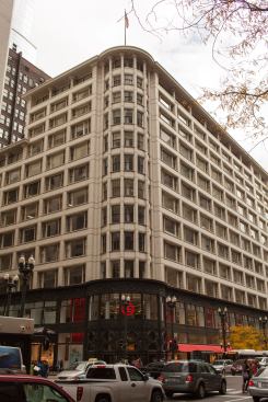 Louis Sullivan’s 1904 Carson, Pirie, Scott, and Company building.
