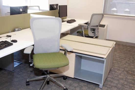 These full-size workstations are reservable.
