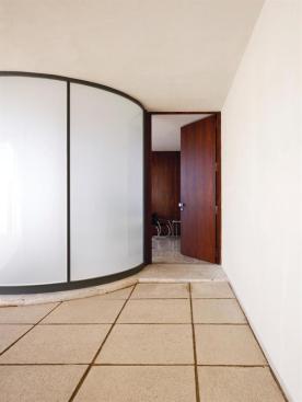 The+front+door+of+the+Villa+Tugendhat.