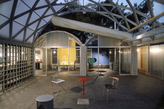 Silver Hut by Toyo Ito (1984)