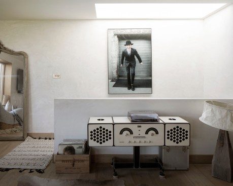 Island Cottage by Paul Cashin Architects