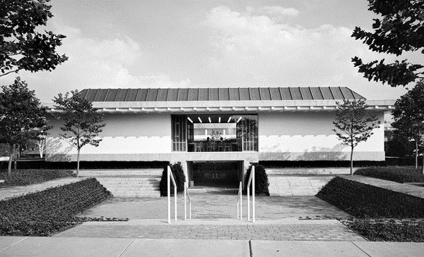 Kent Memorial Library, Kent, Conn., by Warren Platner.