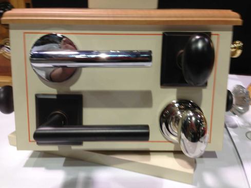 Omnia The new Prodigy collection from Omnia combines durable brass components with stylish plating in finishes appropriate for many different tastes and styles. Making the hardware line even more customizable, the backplates and handles can be mixed and matched.
www.omniaindustries.com