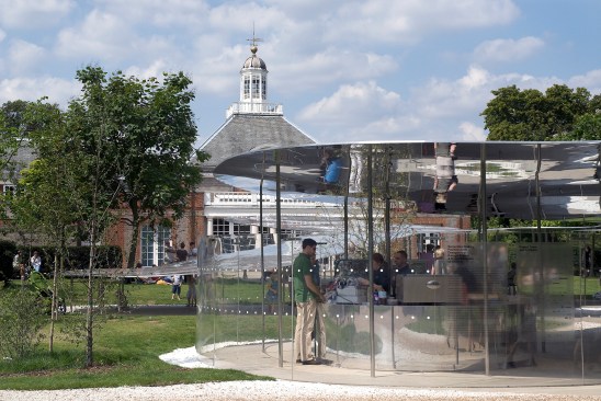 Serpentine+Gallery+Pavilion+2009%2c+designed+by+Kazuyo+Sejima+and+Ryue+Nishizawa+of+SANAA