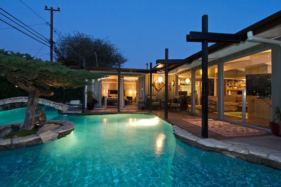 Cliff May, Development of ranch houses in Long Beach, Calif., 1953-54