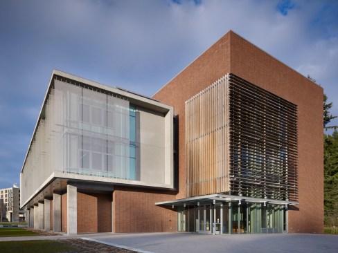 Architectural photography of the Academic Instructional Center (AIC) at Western Washington University. Clients: Coughlin Porter Lundeen, Dawson Construction, OPSIS Architecture and NAC Architecture. Photographed, 2009_04,03,04,07
© Benjamin Benschneider All Rights Reserved. Usage may be arranged by contacting Benjamin Benschneider Photography. E-mail: bbenschneider@comcast.net or phone 206-789-5973