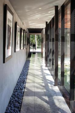 A window at the end of each long hall literalizes the concept of view corridor.