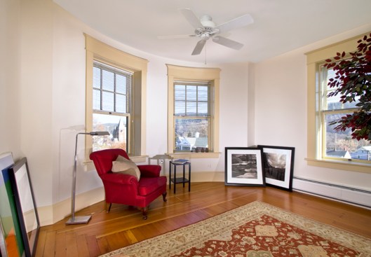 In-House Rights granted to Gossens Bachman Architects and Housing Vermont consisting of use in materials produced by them including brochures; ads, presentations, sell sheets, web sites and competitions.