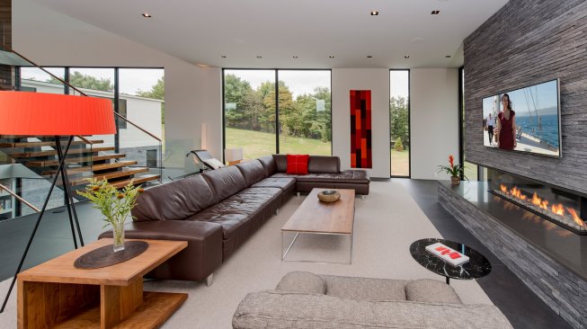 Walker Road modern home living room