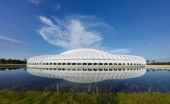 Calatrava’s building is the first structure on the Florida Polytechnic University campus, which will be built around the linear lake. 