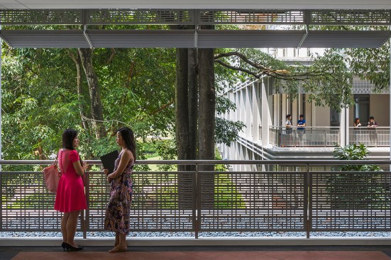 Saga College connecting walkway