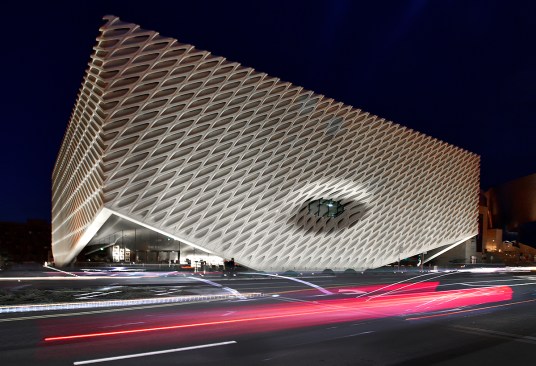 "A Broad Architectural Statement" (Los Angeles)