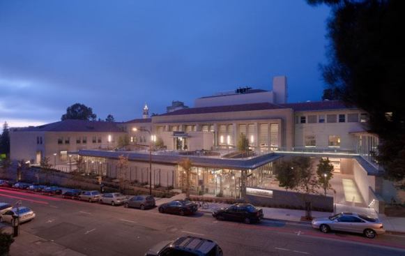 The University of California, Berkeley, School of Law’s new addition is cleverly inserted into the courtyard of their existing building. The entrance is at street level and the rest of the new building occupies four-stories below grade.