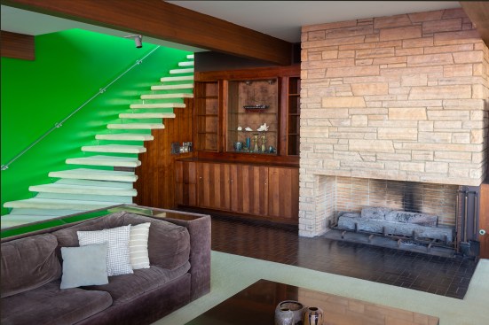 The family room of the John Rados Residence in Rancho Palos Verdes, Calif., designed by Richard Neutra in 1957.