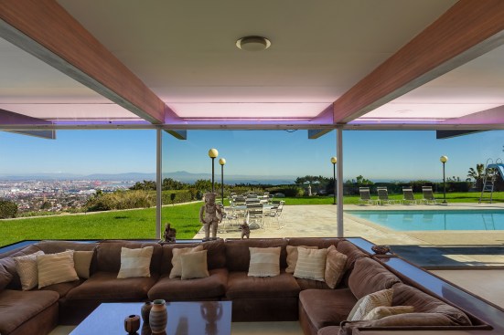 The family room of the John Rados Residence in Rancho Palos Verdes, Calif., designed by Richard Neutra in 1957.