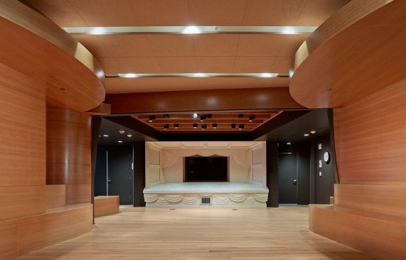 Children's story time theater