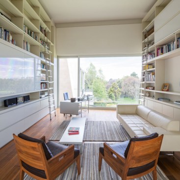 Country Club Residence by Migdal Arquitectos